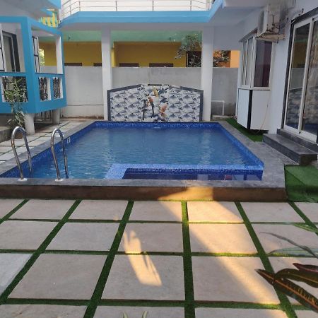Queen Of Queen'S Hotel Calangute Exterior photo