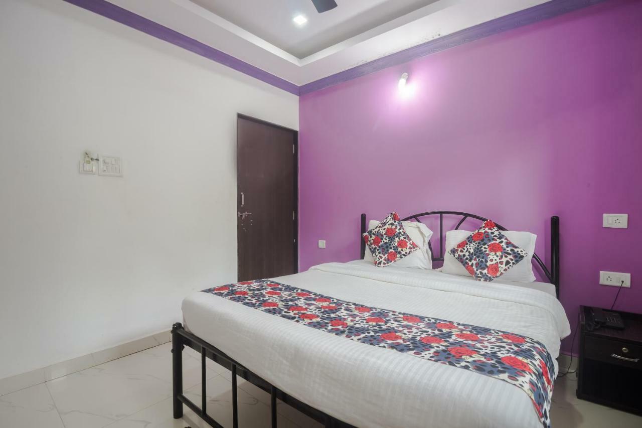 Queen Of Queen'S Hotel Calangute Exterior photo