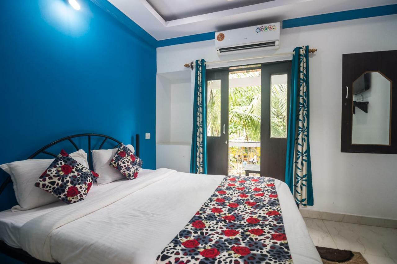 Queen Of Queen'S Hotel Calangute Exterior photo