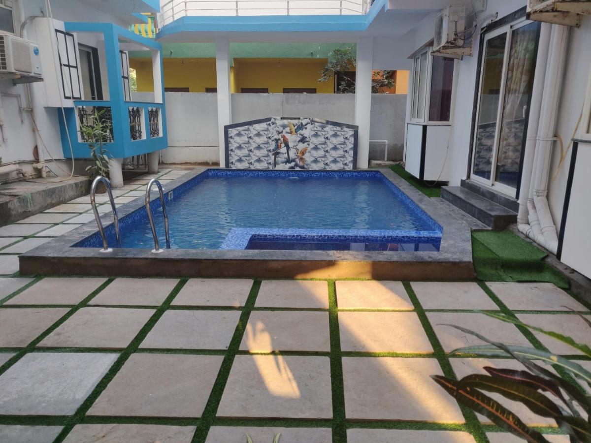 Queen Of Queen'S Hotel Calangute Exterior photo